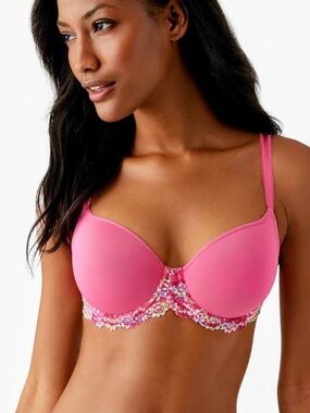 Wacoal Embrace Lace Pink Molded Contour T-Shirt Bra 38C